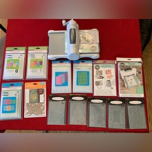 NWT Sizzix Big Shot bundle